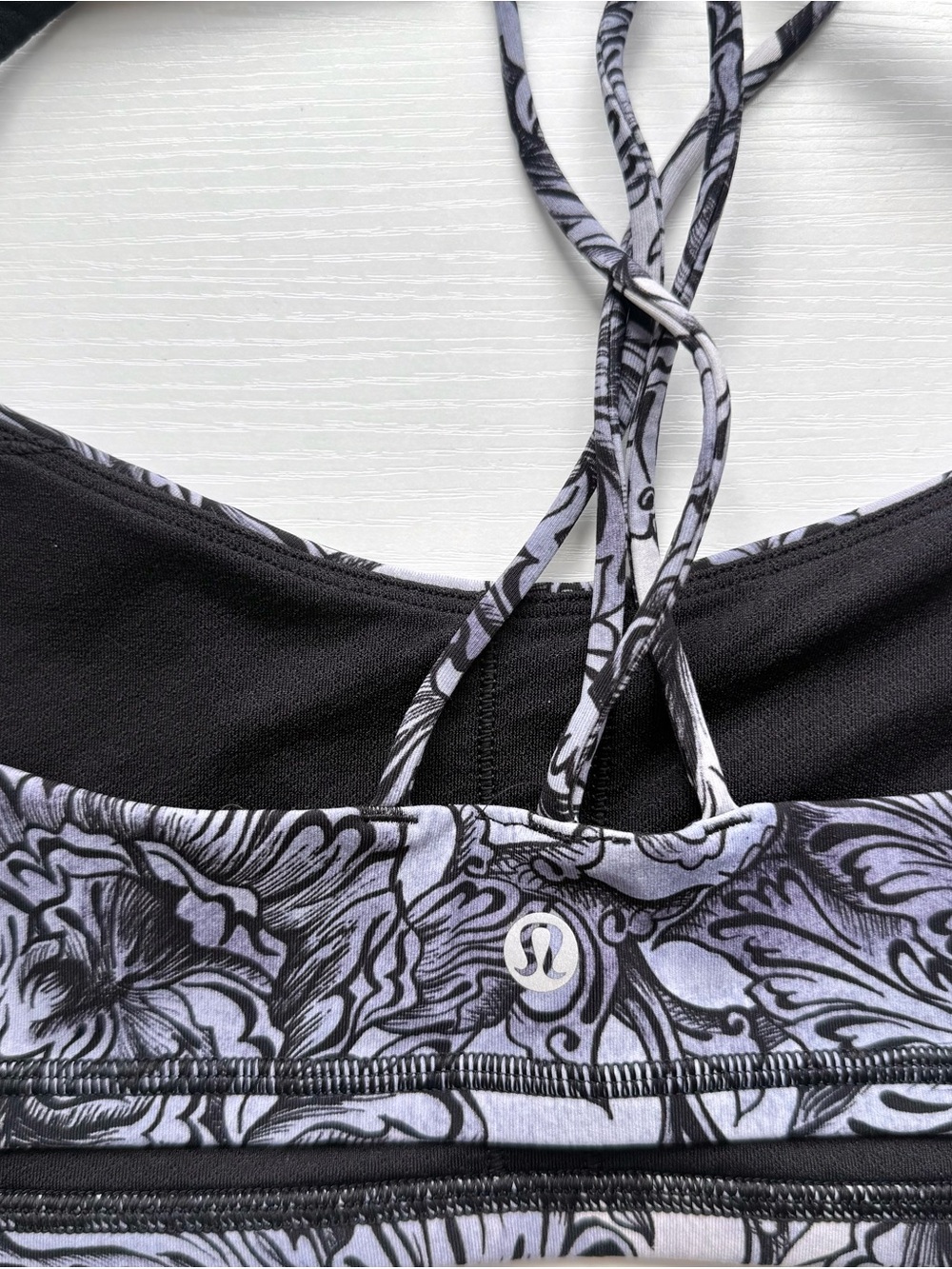 Lululemon Free to Be Sports Bra size 12 - Picture 3 of 4